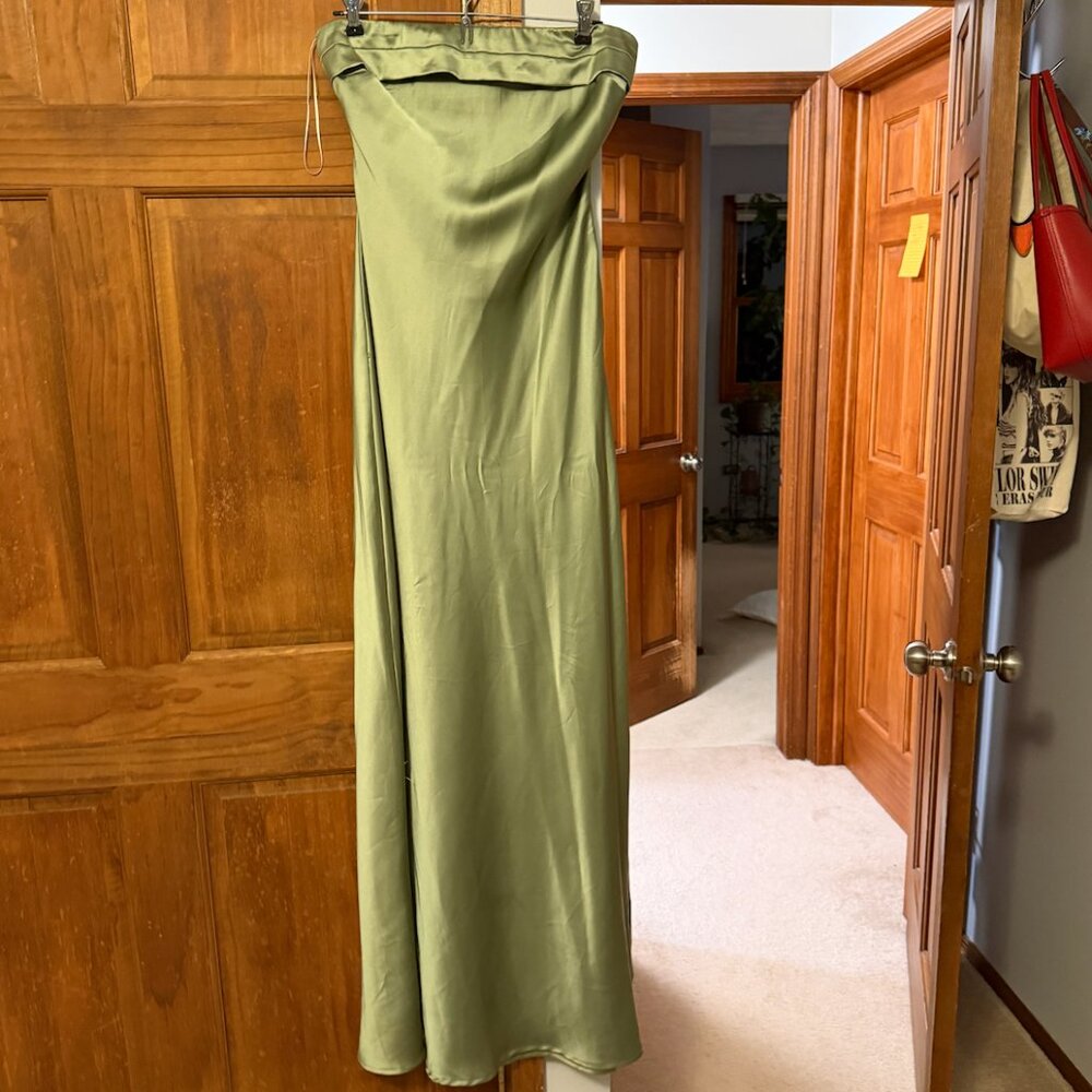 Strapless Full Length Satin Green Dress, size XL